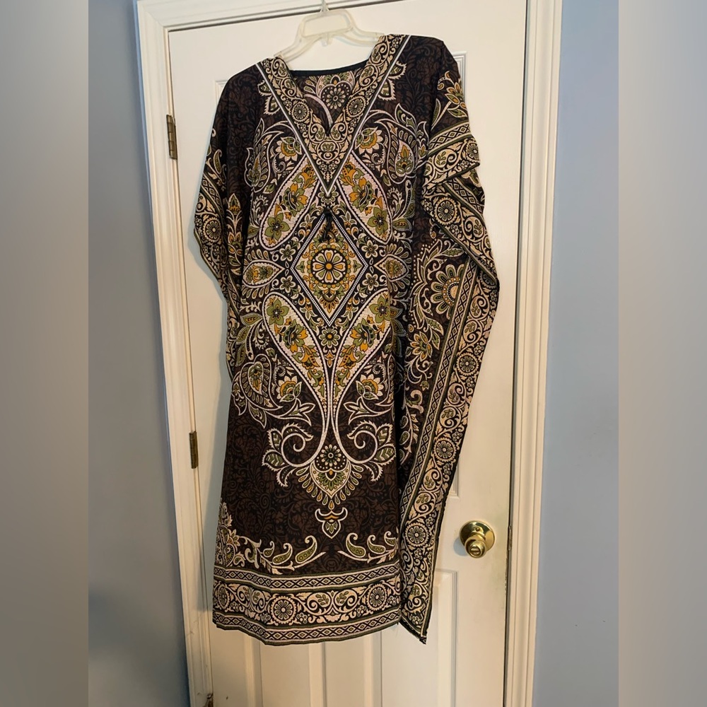Women craftan  $25